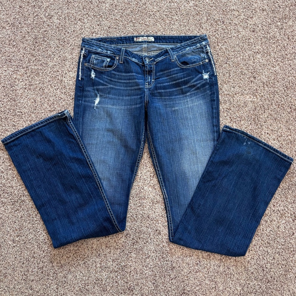 BKE Women's Blue Jeans Buckle
XL 34x37 1/2 Sabrina